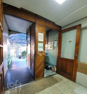 Image 21 - 889537