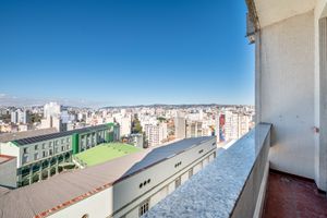 Image 13 - 889538