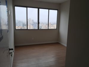 Image 11 - 889538