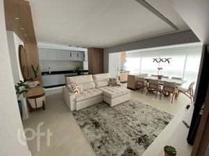 Image 29 - 889565