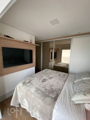 Image 22 - 889565
