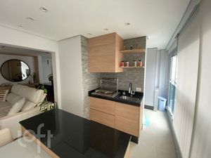 Image 5 - 889565