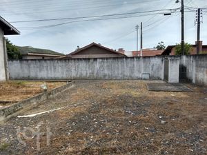 Image 1 - 889578