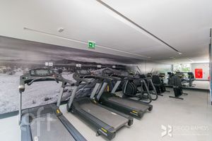 Image 1 - 889579
