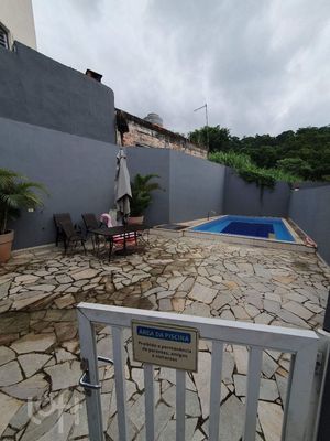 Image 17 - 889591