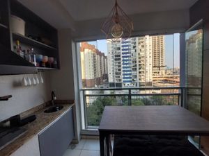 Image 8 - 889595