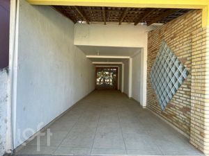 Image 4 - 889599