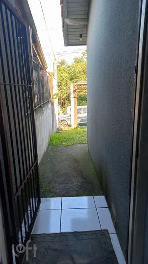 Image 0 - 889605