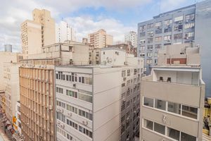 Image 9 - 889608