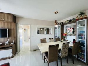 Image 8 - 889626