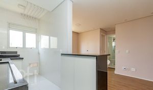 Image 3 - 889627