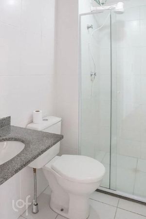 Image 7 - 889628