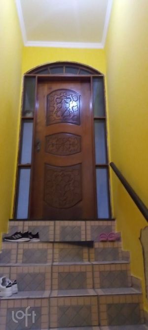 Image 6 - 889655
