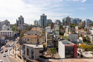 Image 24 - 889656