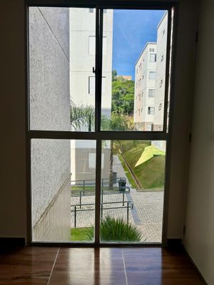 Image 3 - 889657