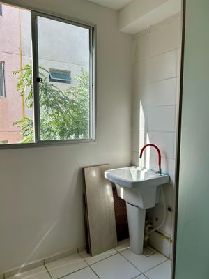 Image 11 - 889657