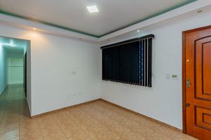 Image 4 - 889660