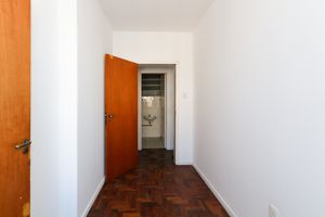 Image 1 - 889717