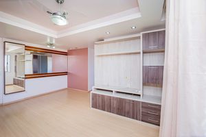 Image 8 - 889724