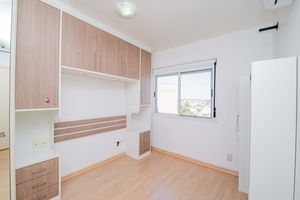 Image 17 - 889724