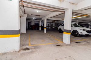 Image 31 - 889724