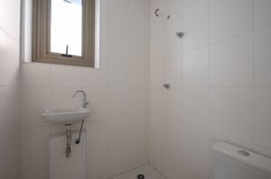 Image 44 - 889725