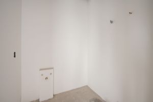 Image 21 - 889725
