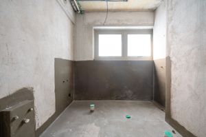 Image 34 - 889725