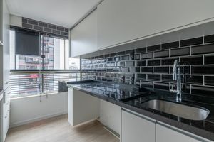 Image 9 - 889735