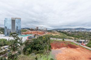 Image 12 - 889735