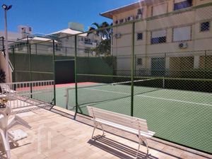 Image 15 - 889741