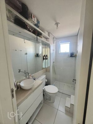 Image 9 - 889742