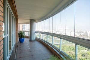 Image 9 - 889747