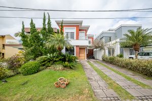 Image 37 - 889753
