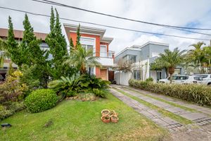 Image 38 - 889753