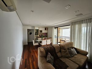 Image 10 - 889762