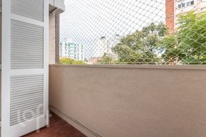 Image 17 - 889765