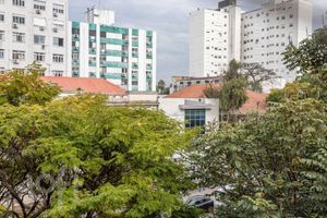 Image 4 - 889765