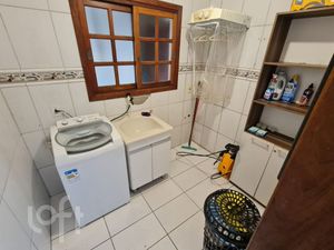 Image 11 - 889768