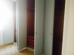 Image 8 - 889770