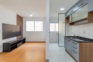 Image 17 - 889774