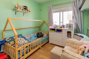 Image 15 - 889799