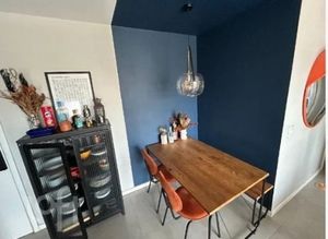 Image 3 - 889802