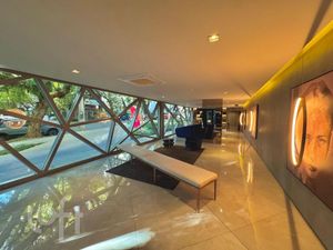 Image 9 - 889807
