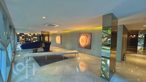 Image 8 - 889807