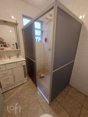 Image 9 - 889808