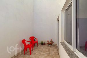 Image 4 - 889814
