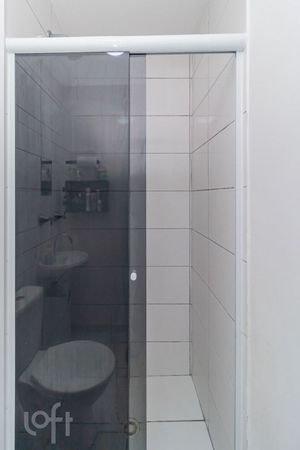 Image 19 - 889827