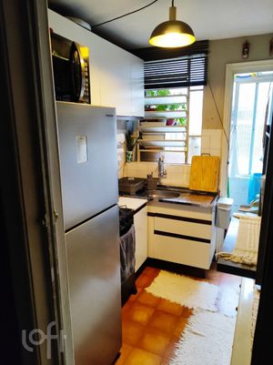 Image 12 - 889913