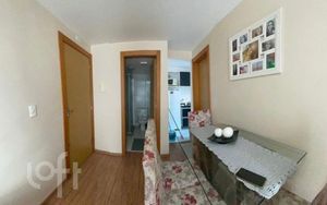 Image 13 - 889925